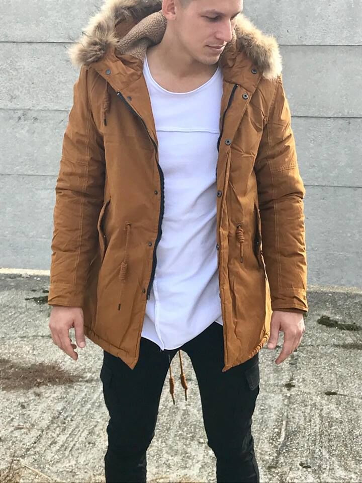 Férfi kapucnis téli parka kabát | Starstyle.hu Férfi kapucnis téli parka kabát | Starstyle.hu