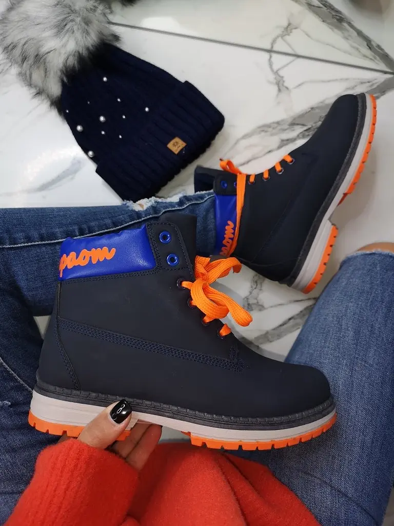 Női magasszárú cipő MATRONA