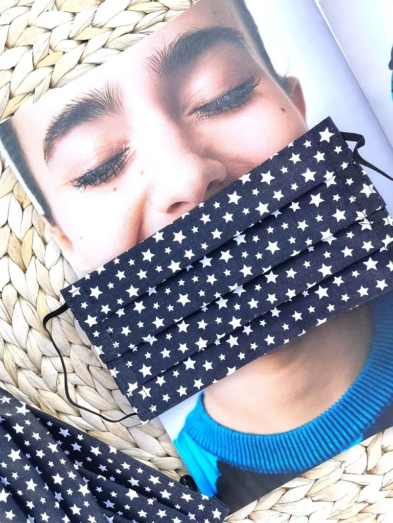 Fehér csillagos fekete maszk - 100% pamut