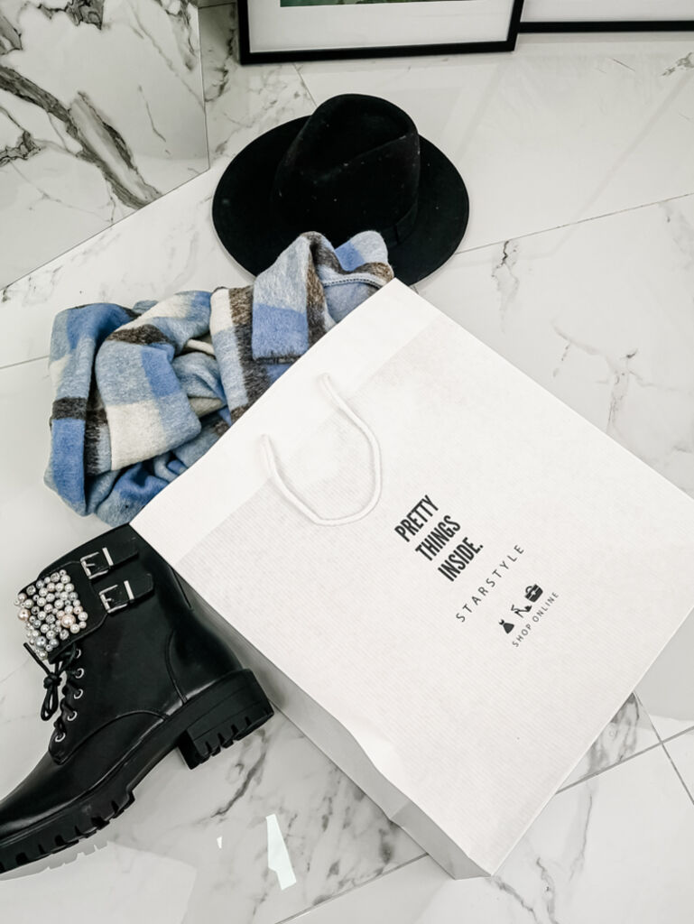 Papír ajándéktáska - next