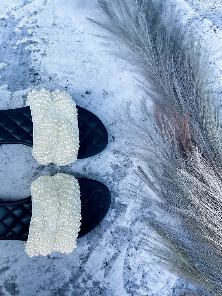 Női gyöngyös papucs SELANA - next