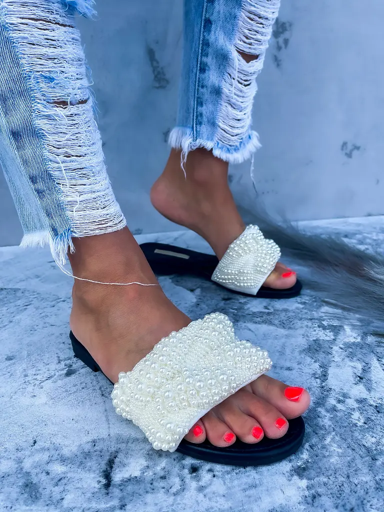 Női gyöngyös papucs SELANA