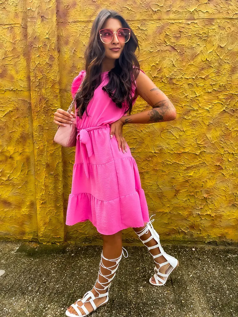 Rózsaszín ruha övvel YOLLANDA