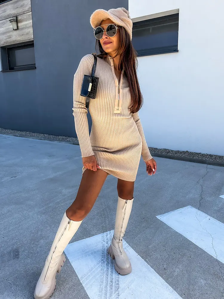 Barna kötött ruha HEROICA