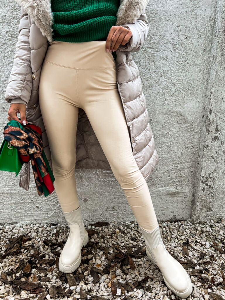 Bélelt műbőr leggings - next