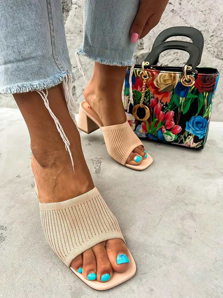 Bézs magassarkú papucs LYDIA - next