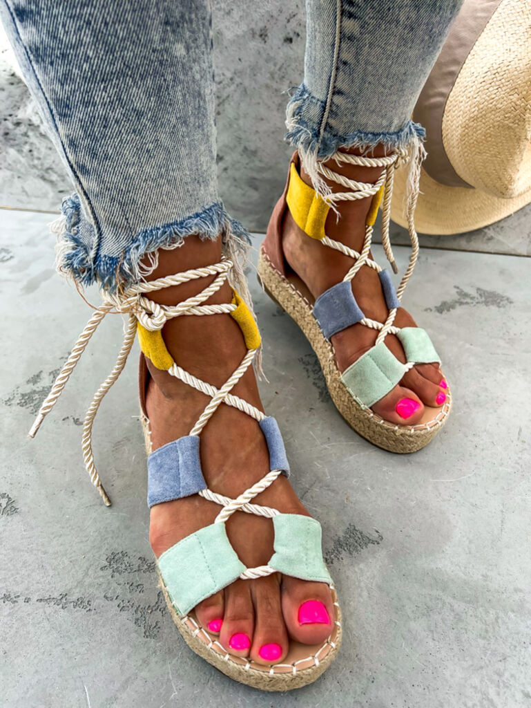 Színes fűzős platform szandál LUXANNA - next