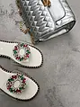 Kövekkel díszített papucs SERAH