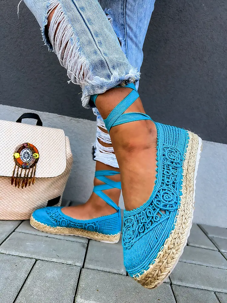 Felkötős mokaszín ZALIYA