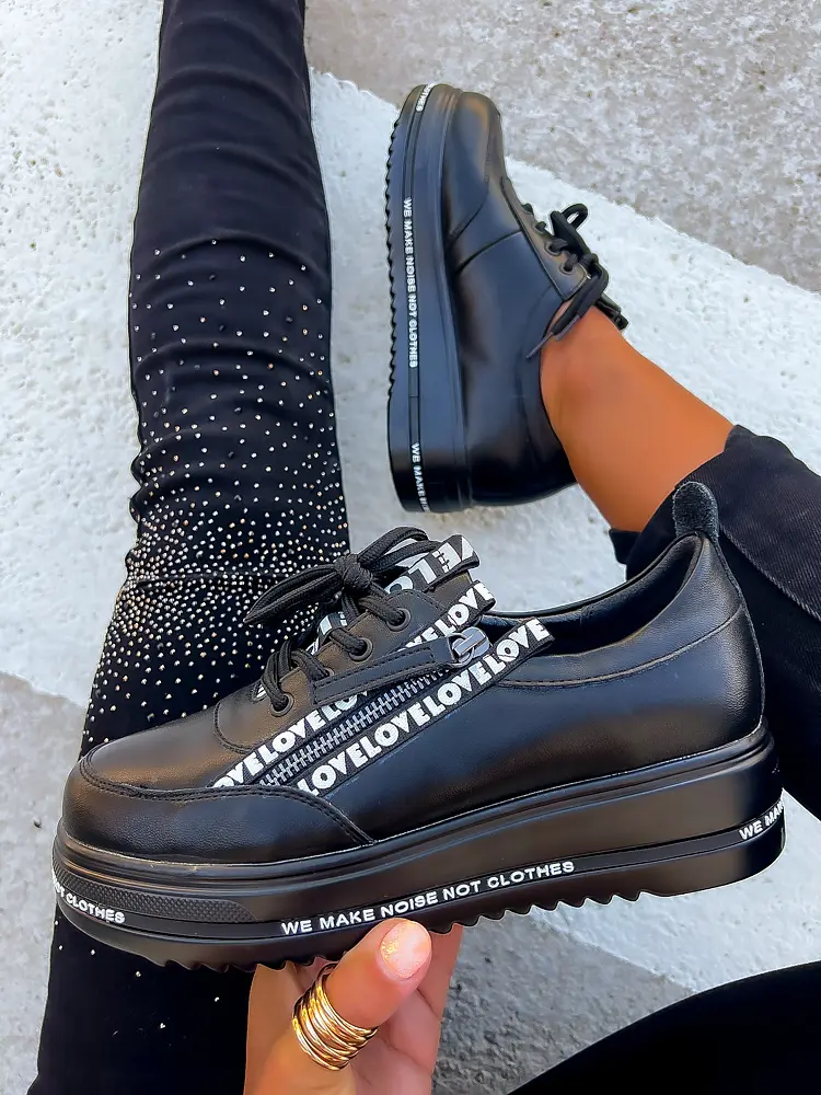 Fekete női sportcipő NATHALY