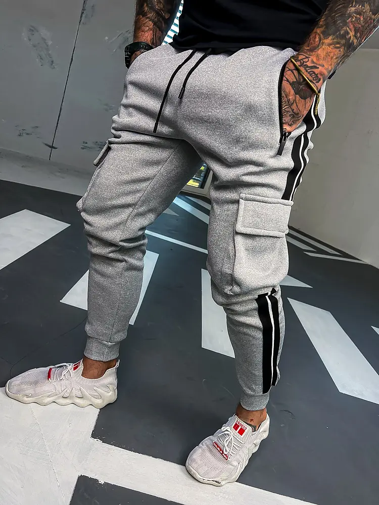 Oldalzsebes férfi szabadidőnadrág