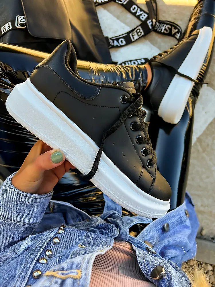 Fekete-fehér platformos sportcipő CORINA - next