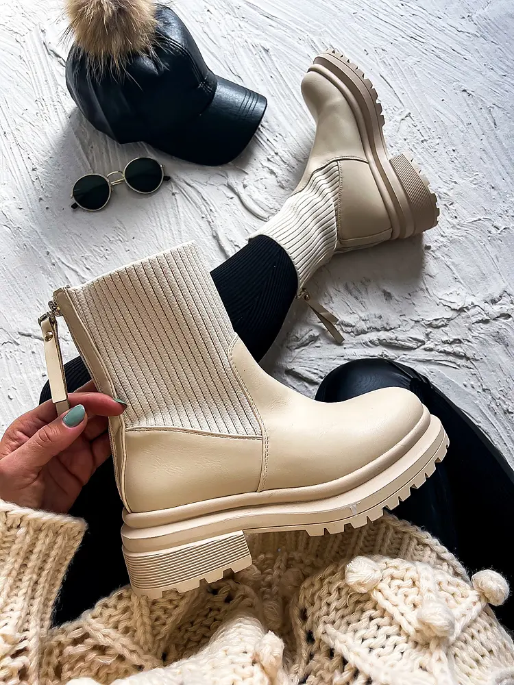 Bézs bokacsizma LENNON