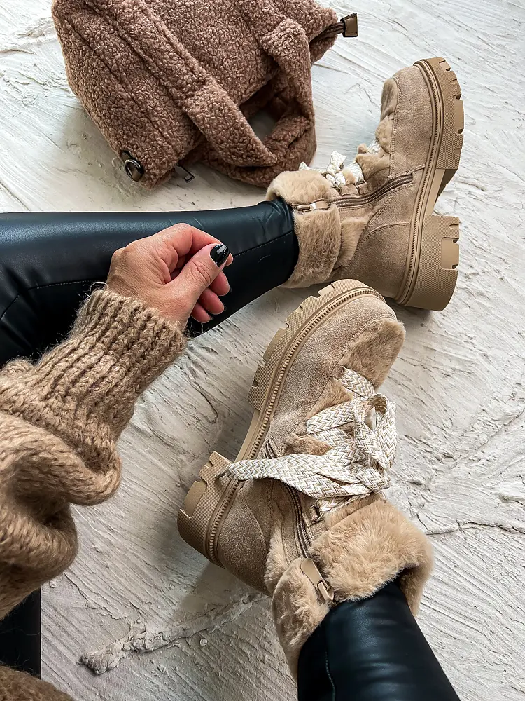 Bélelt bokacipő CATE - next