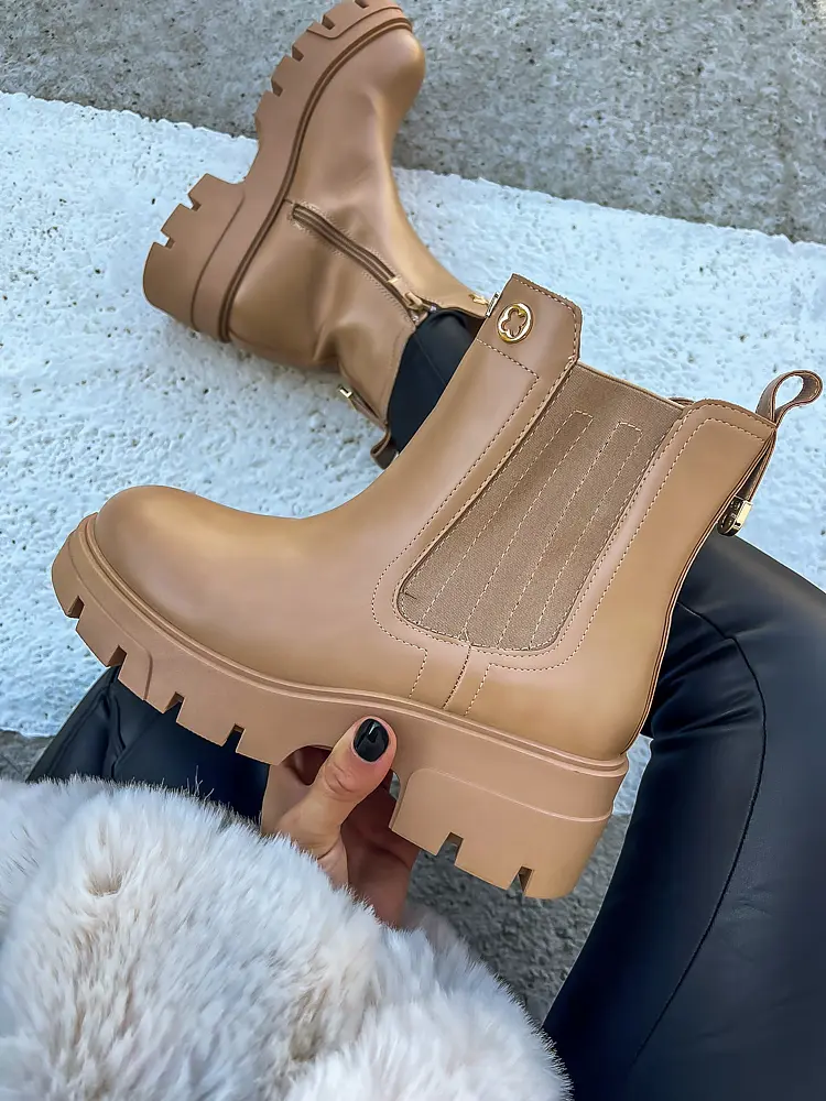 Barna bokacsizma BERCINA