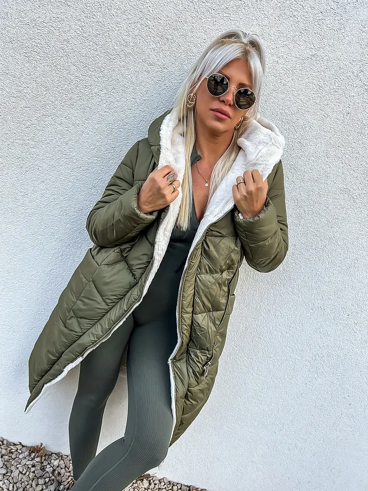 Kifordítható kapucnis téli kabát WILLA