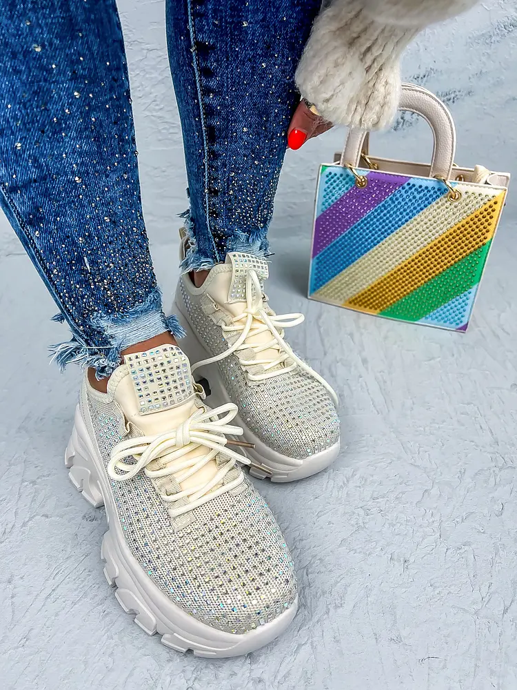 Kövekkel díszített bézs sportcipő LISBETH - next