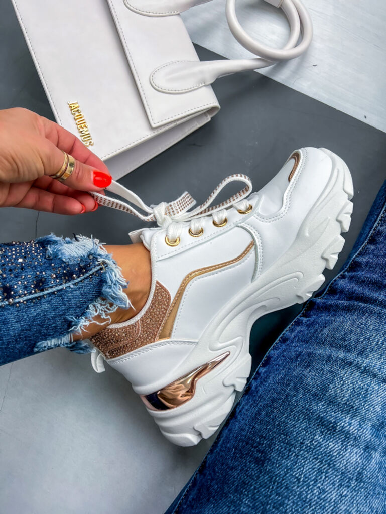 Kövekkel díszített női sportcipő OMAHA