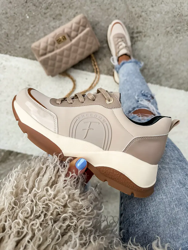 Bézs női sportcipő GERDA