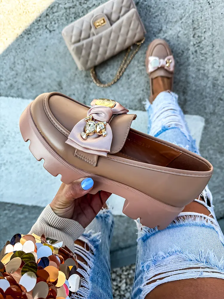 Bézs női mokaszín LAURA