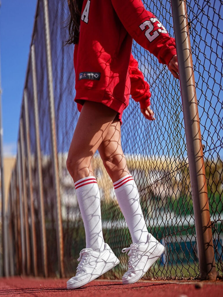 Női térd alatti zokni MILENA