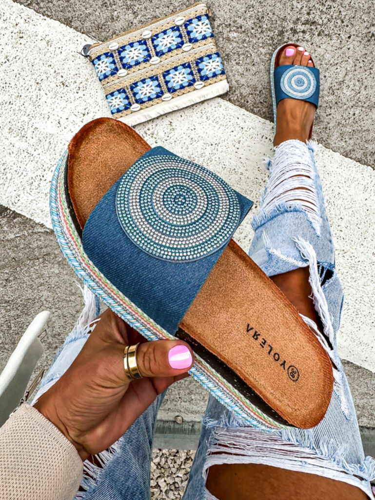 Kövekkel díszített farmer papucs DORITA