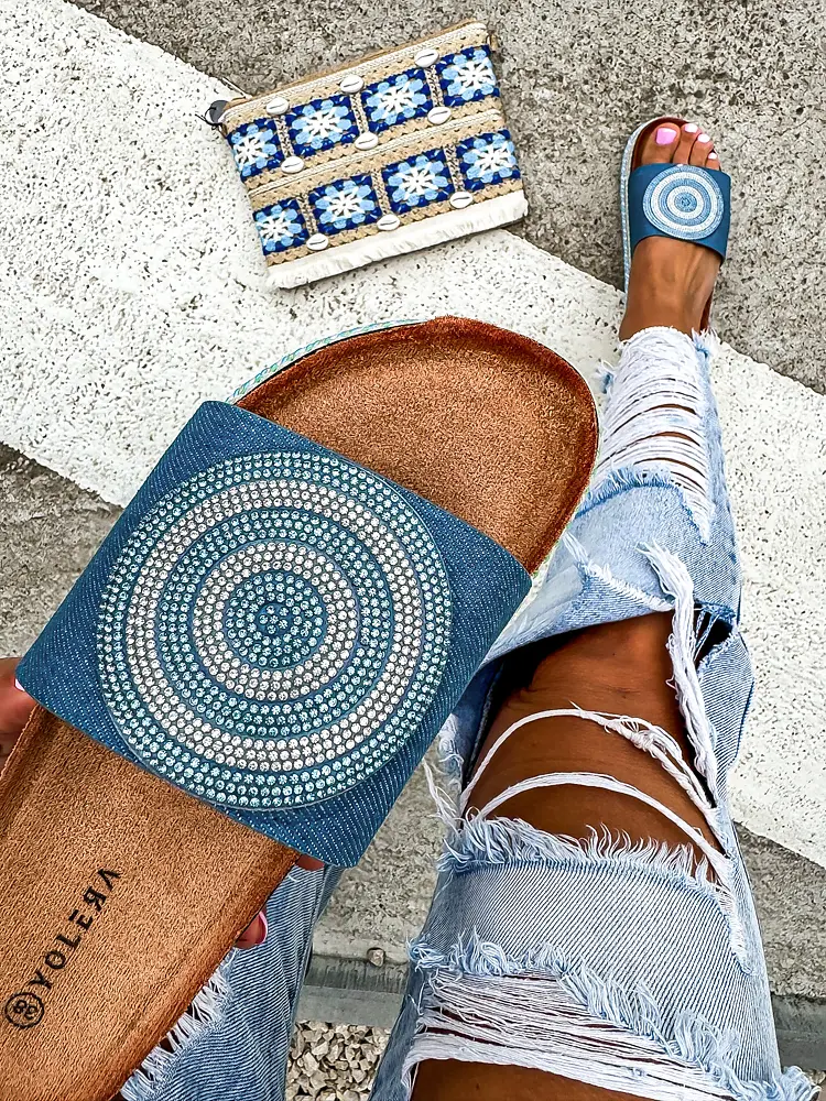 Kövekkel díszített farmer papucs DORITA - next