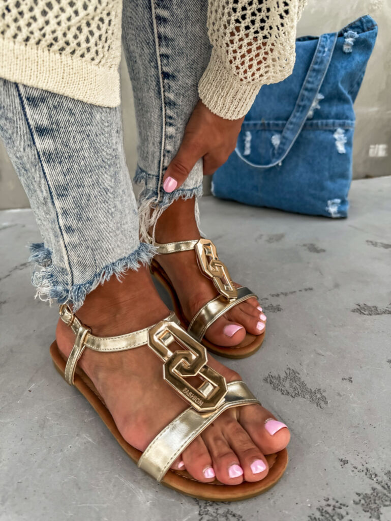 Női szandál arany színű dísszel JOLENE - next