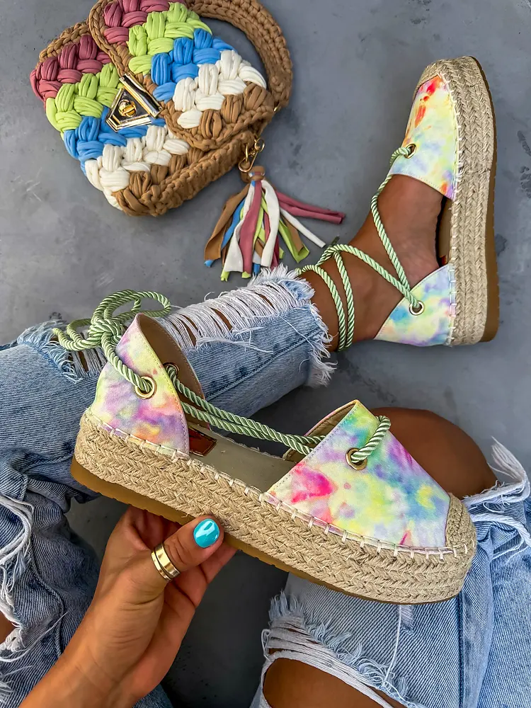 Felkötős szandál NAWAL