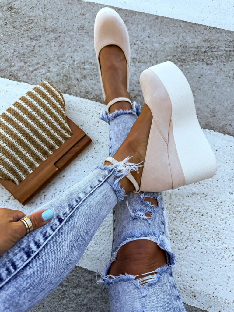 Elegáns platformos szandál SERAPHIEL