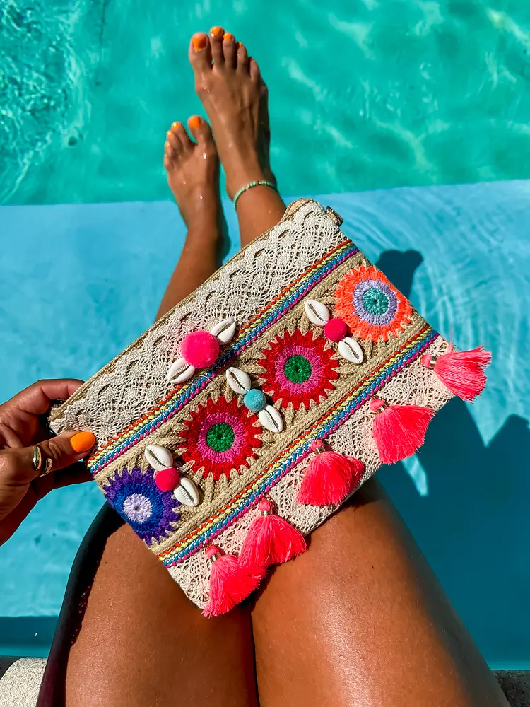 Hímzett női táska ELSA