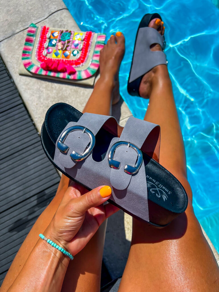 Szürke platformos papucs VANDA