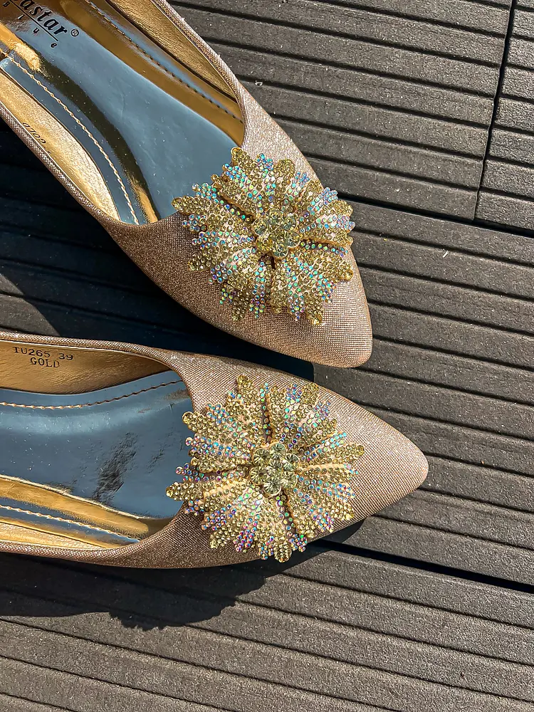 Kövekkel díszített csillogós balerina cipő LAURYNA - next