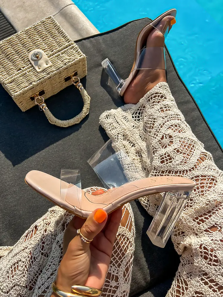 Áttetsző szandál TAVERY