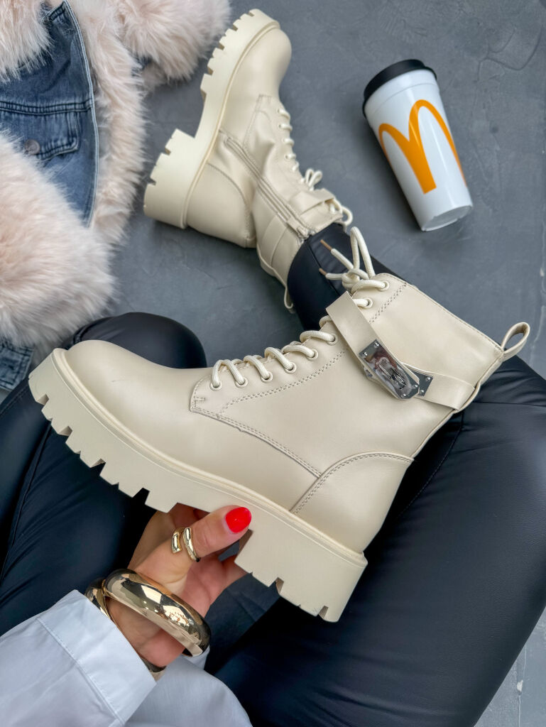 Fűzős bokacsizma GENESIS