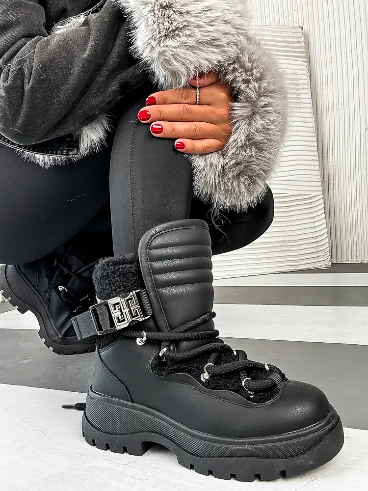 Bélelt fűzős bokcsizma NAILAH - next