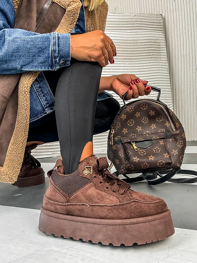 Bélelt női sportcipő DIYA - next