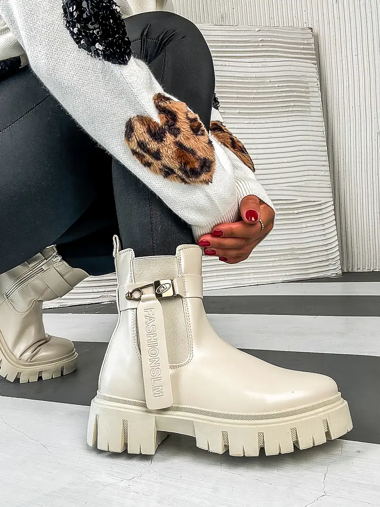 Krémszínű bokacsizma PALMERA