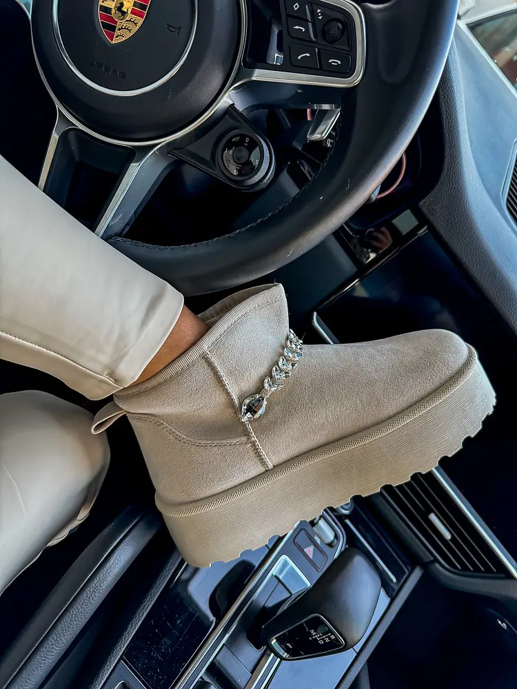 Női hócsizma ezüst színű dísszel YARA - next