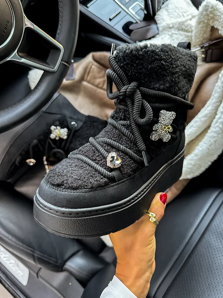 Bélelt fűzős bokacsizma maci dísszel SORAYA