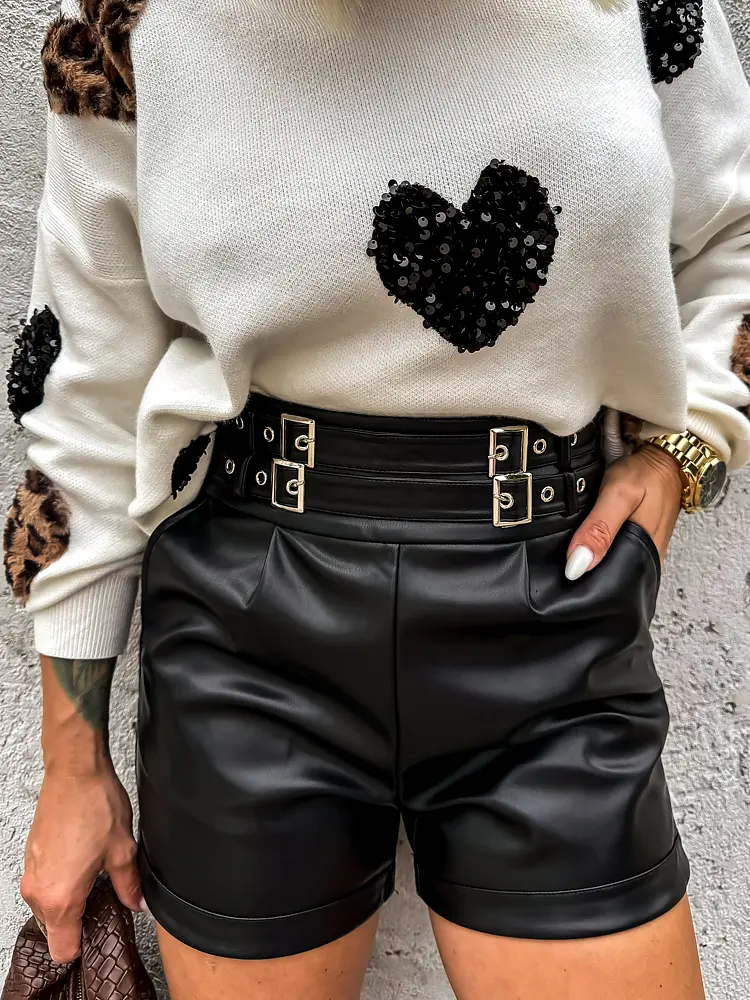 Műbőr sort ezüst díszítéssel ESMA