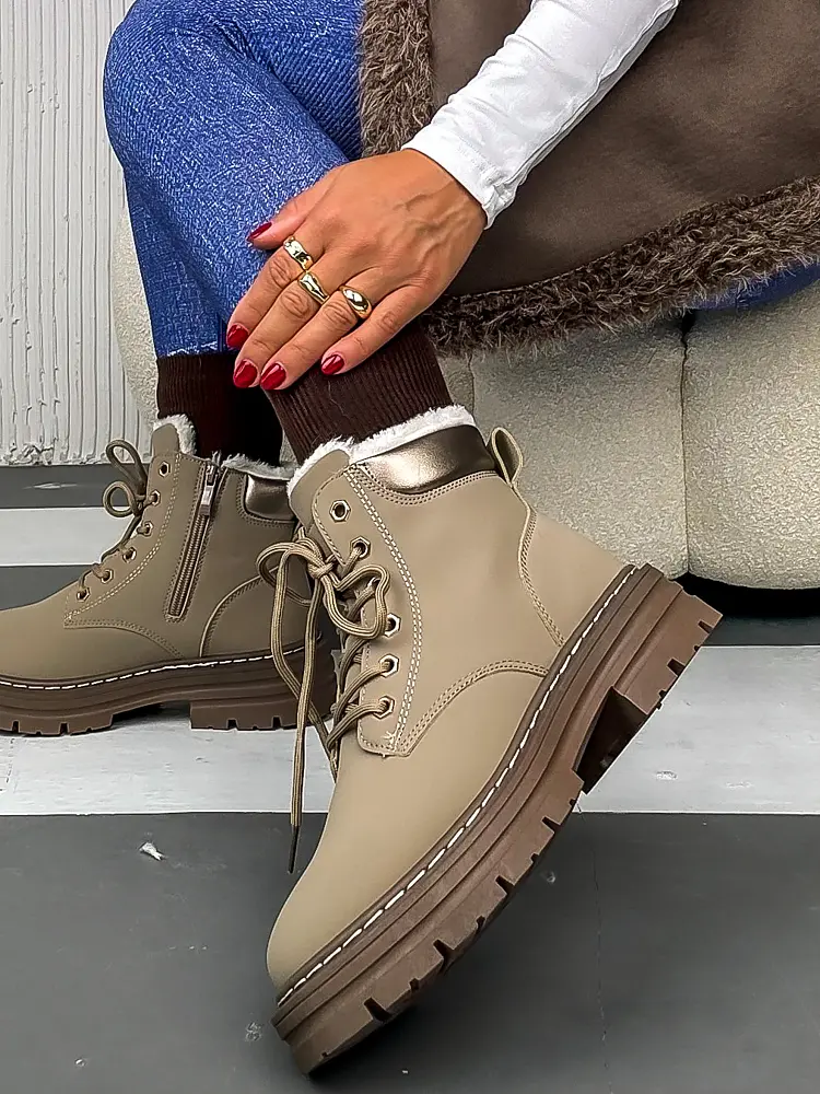 Fűzős női bakancs CECILIA