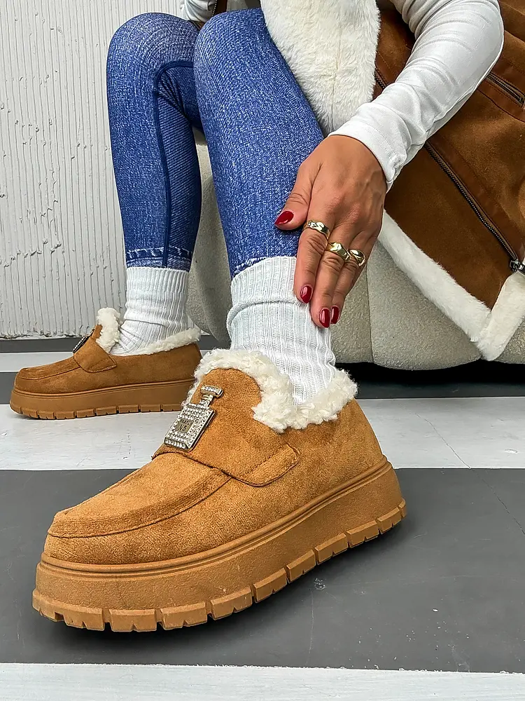 Bélelt mokaszín MATILDA