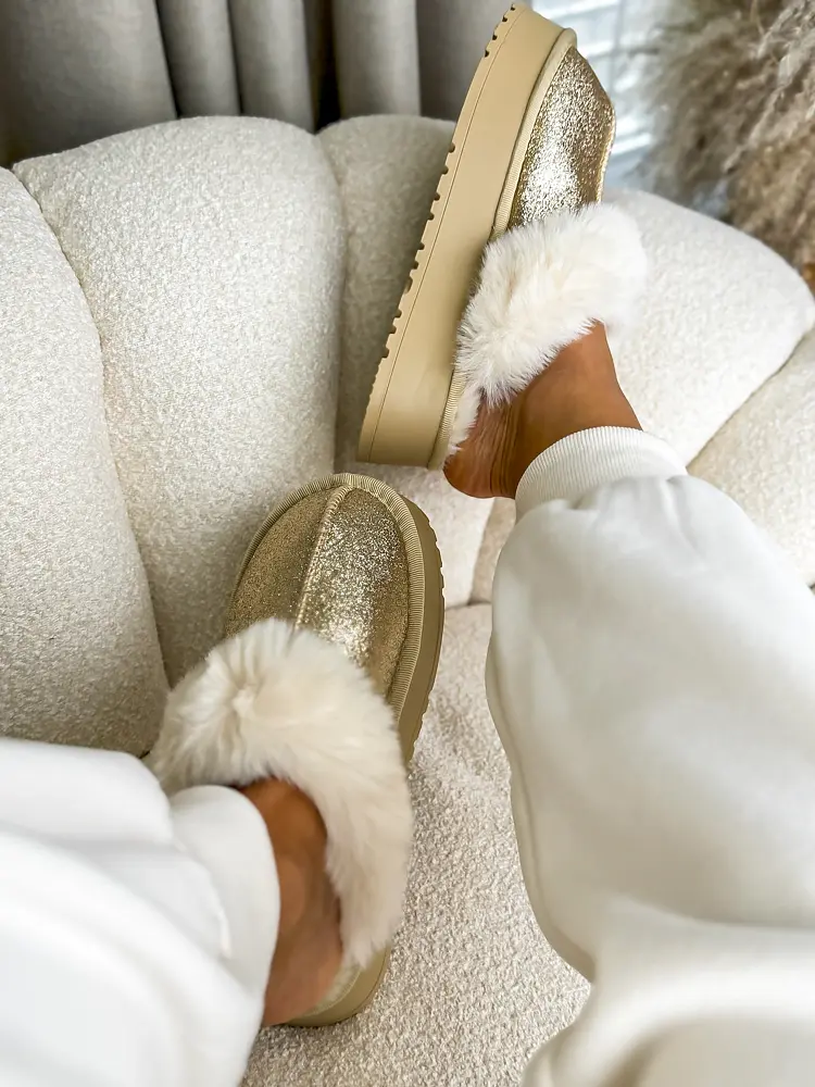 Csillogós meleg papucs GLENA - next