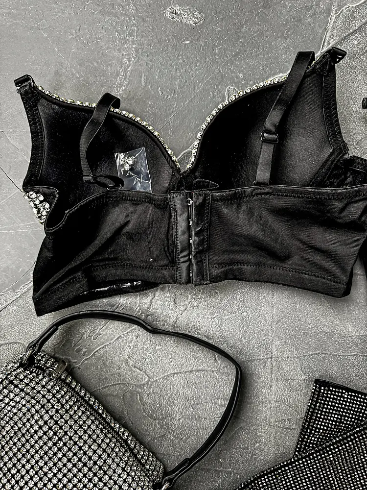 Kövekkel díszített bralet top LIZZY - next