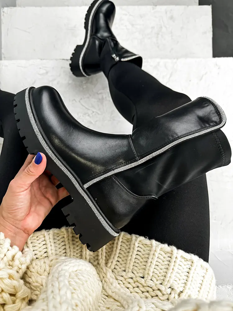 Bokacsizma ezüst színű disszel MADINA - next