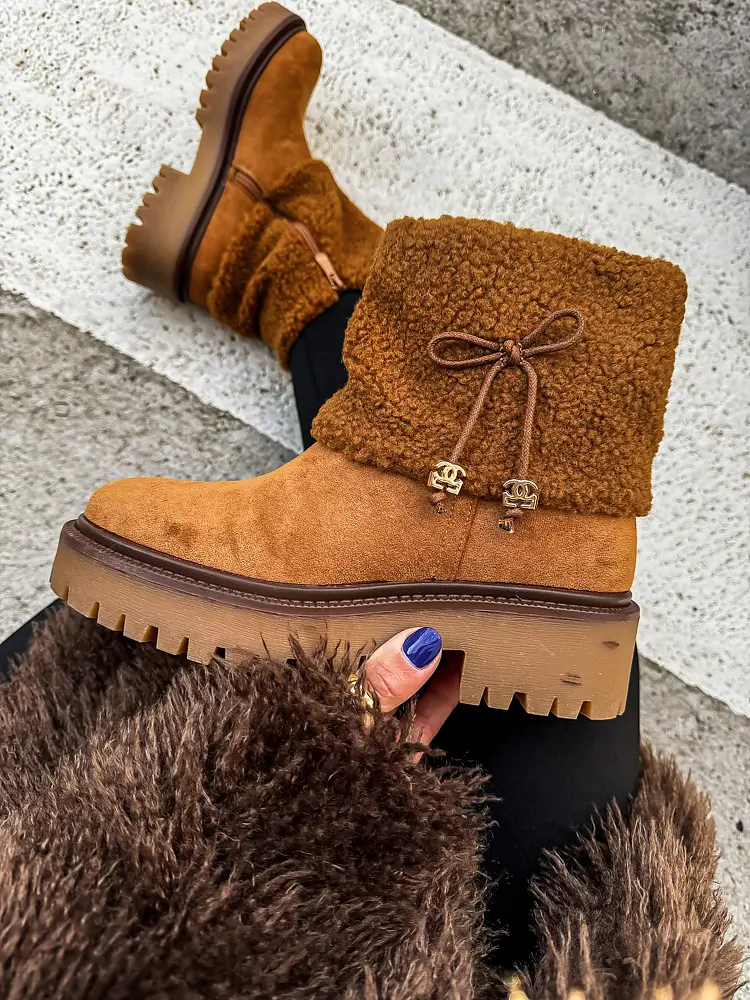 Elegáns bokacsizma HANIA