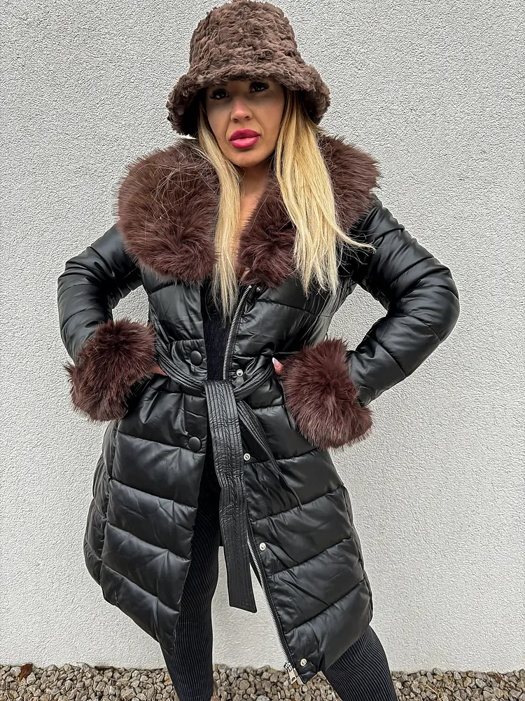 Műszőrmés hosszú steppelt mübőr bunda övvel JAIDA