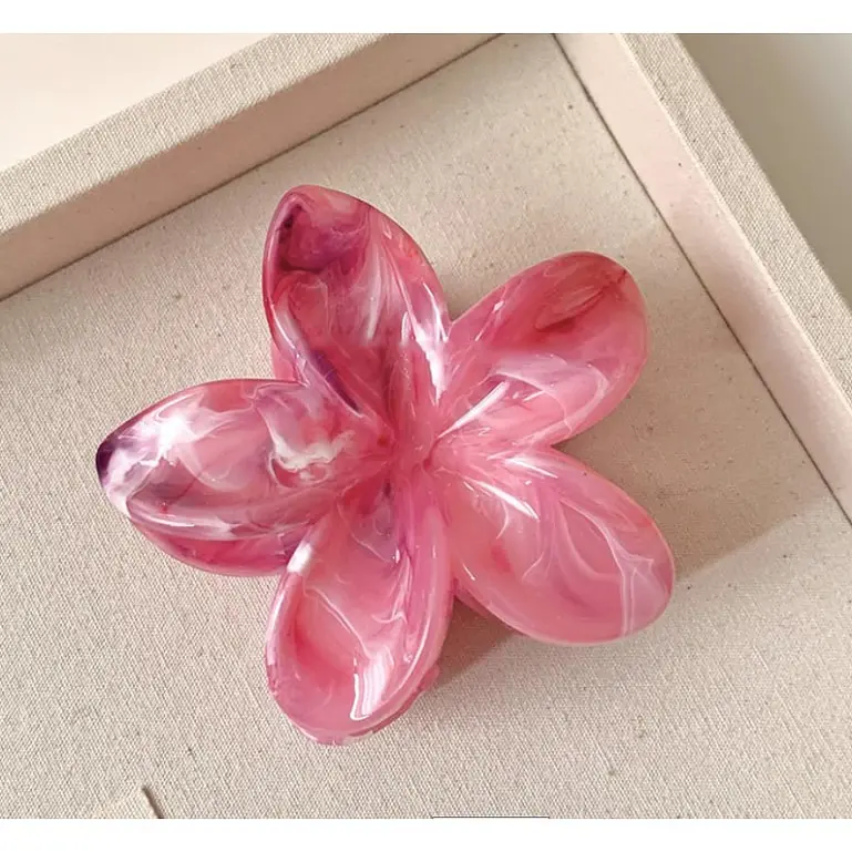 Rózsaszín hajcsat - next