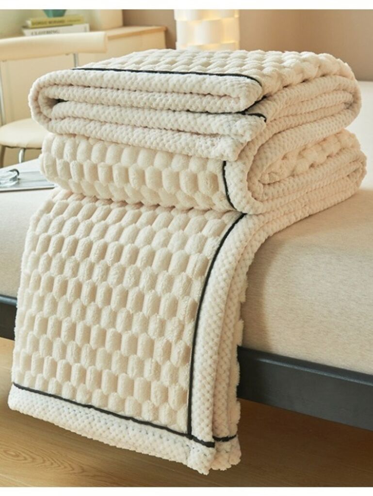 Vastag puha plüss krémszínű takaró - 180x200 cm - next